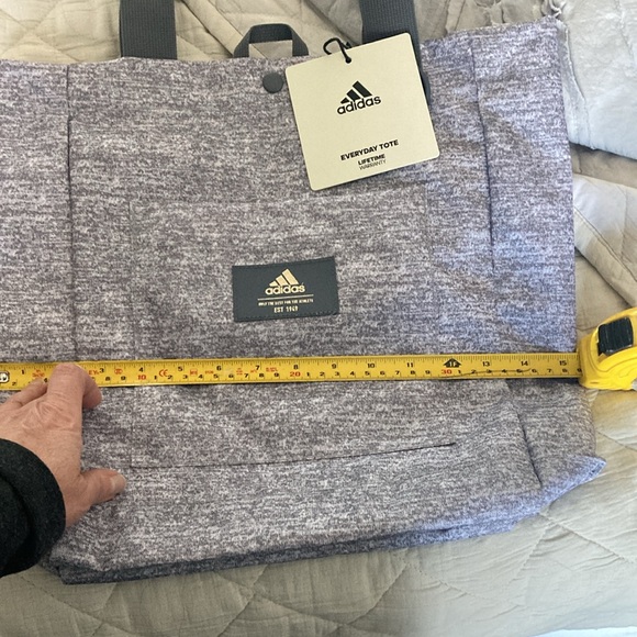 Adidas brand new Tote bag - Picture 4 of 6